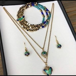 Meet your Posher, Sami boutique